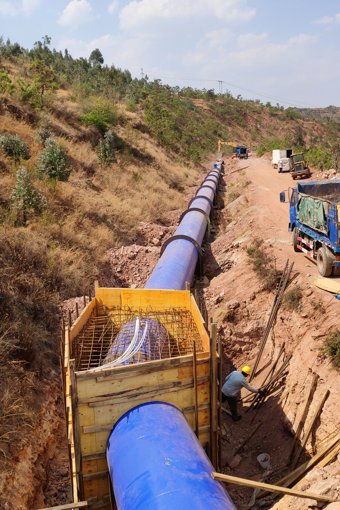 1#輸水管線明管段施工現場.jpg