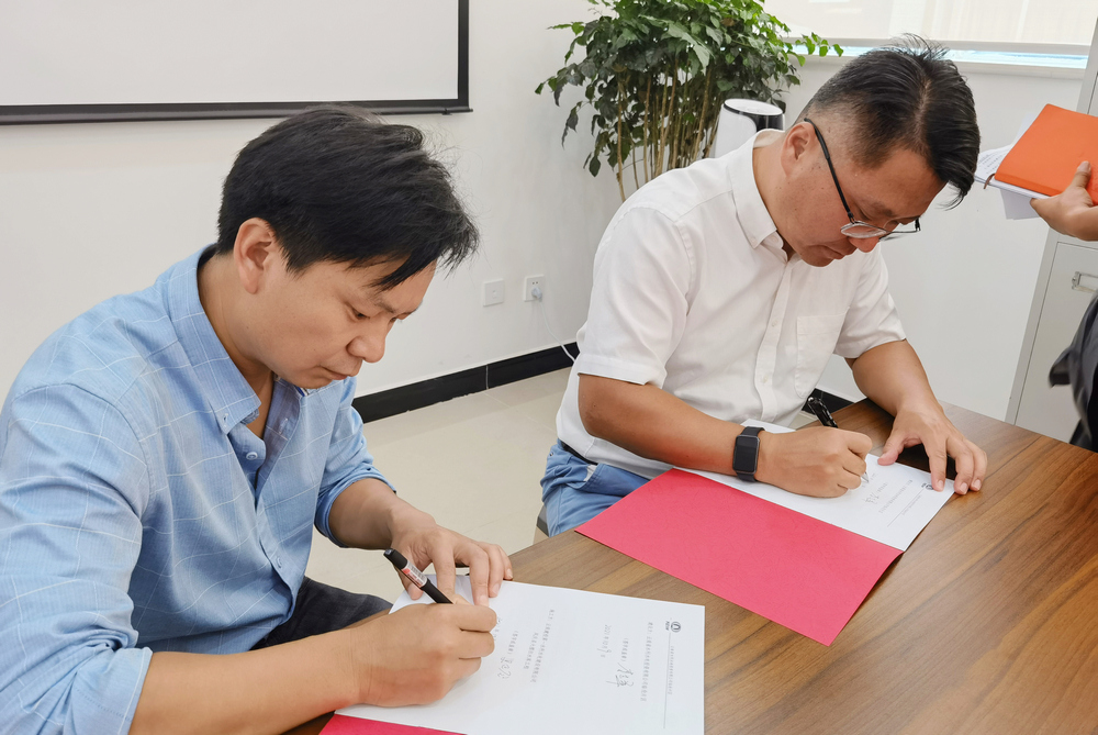 1634123706213997.jpg 06428e4a24971c13dc6e5b53514290d.jpg